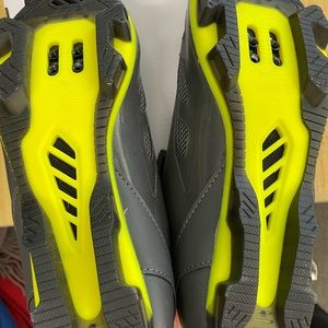 Women's cycling shoes